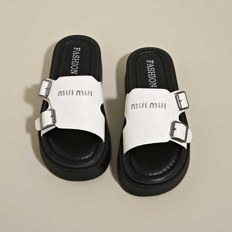滑り止め T ストラップ女性かわいい履物スリッパフリップフロ - Water Shoes のレビューと価格